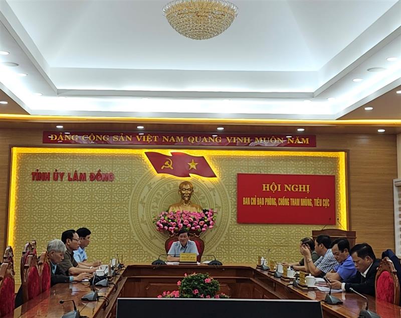 Quang cảnh cuộc họp
