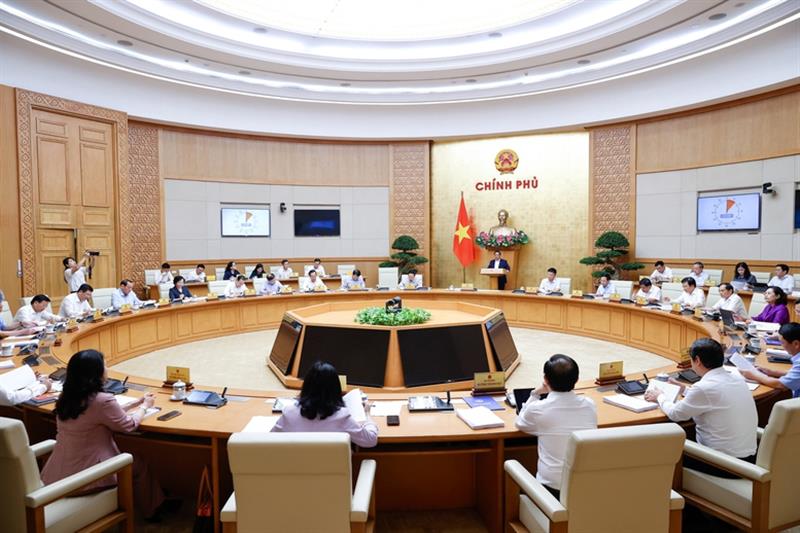 Một Phiên họp thường kỳ Chính phủ