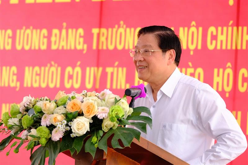 Đồng chí Phan Đình Trạc - Ủy viên Bộ Chính trị, Bí thư Trung ương Đảng, Trưởng Ban Nội chính Trung ương chúc Tết bà con Nhân dân xã N Thôn Hạ