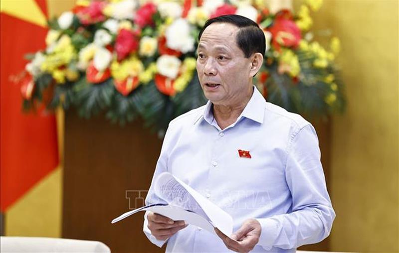 Phó Chủ tịch Quốc hội Trần Quang Phương phát biểu