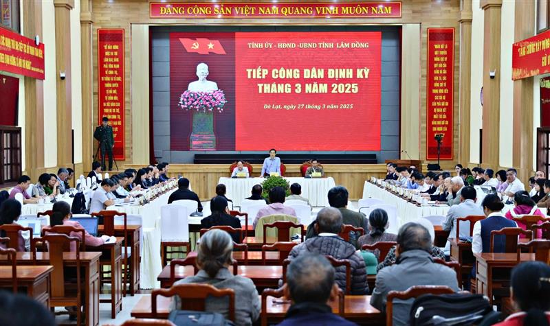 Quang cảnh buổi tiếp công dân định kỳ tháng 3/2025 Ảnh: baolamdong.vn