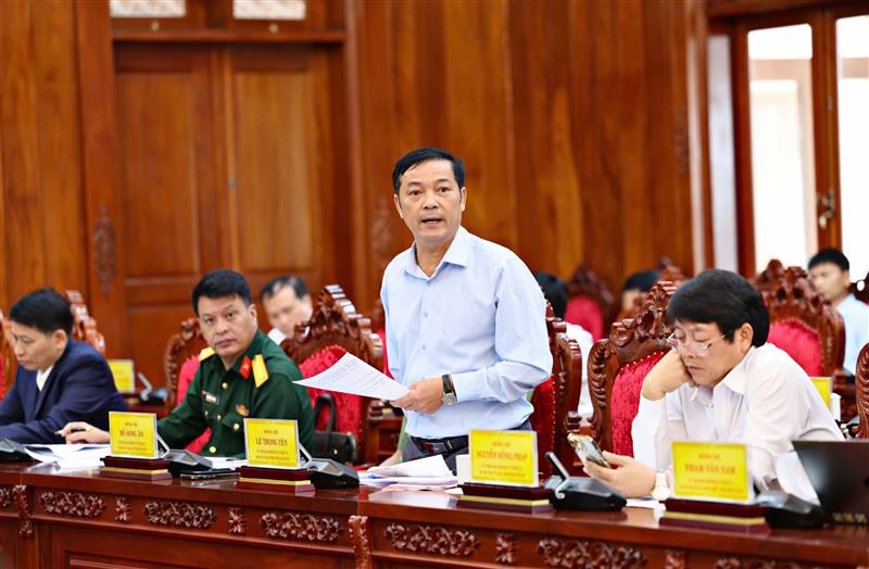 Đồng chí Lê Trọng Yên - Uỷ viên Ban Thường vụ Tỉnh ủy, Phó Chủ tịch UBND tỉnh Đắk Nông phát biểu