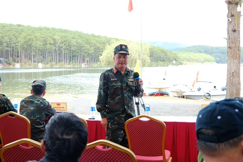 Đại tá Đinh Hồng Tiếng, Ủy viên Ban thường vụ Tỉnh ủy, Chỉ huy trưởng Bộ CHQS tỉnh chỉ đạo diễn tập