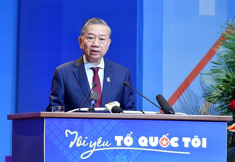 Tổng Bí thư Tô Lâm phát biểu tại phiên trọng thể Đại hội đại biểu toàn quốc Hội Liên hiệp Thanh niên Việt Nam khóa IX, nhiệm kỳ 2024-2029 vào tháng 12/2024