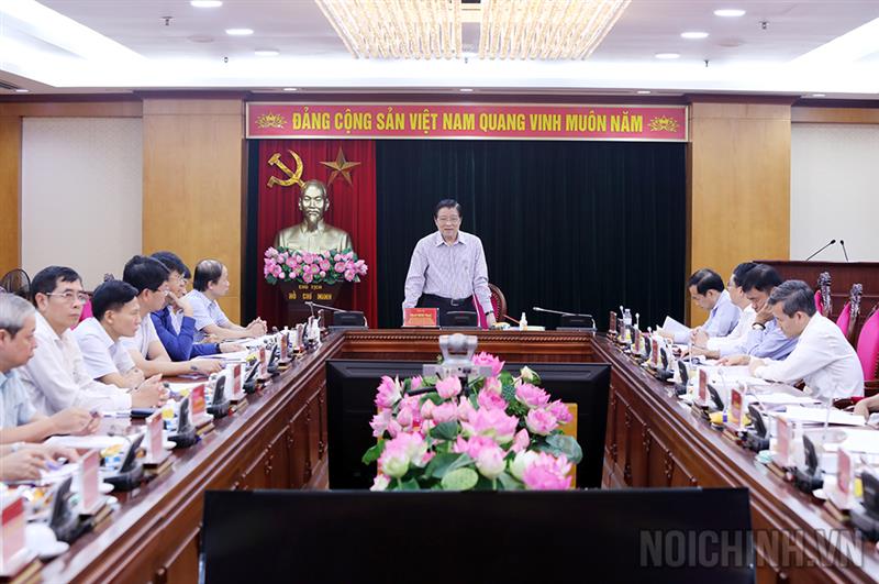 Đồng chí Phan Đình Trạc, Ủy viên Bộ Chính trị, Bí thư Trung ương Đảng, Trưởng Ban Nội chính Trung ương, Phó Trưởng ban Thường trực Ban Chỉ đạo Trung ương về PCTNTC phát biểu tại Hội nghị giao ban công tác nội chính Quý III, triển khai nhiệm vụ Quý IV/2023, ngày 28/9/2023 (ảnh Đặng Phước)