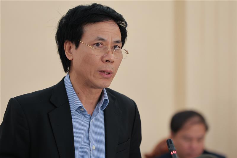Đồng chí Phạm Thành Nam - Văn Phòng Trung ương Đảng góp ý, đề nghị nêu rõ một số chi tiết trong báo cáo