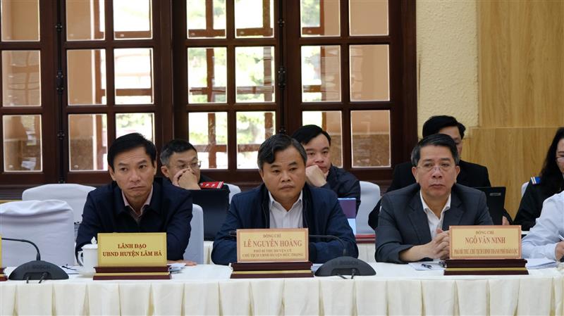 Đại diện lãnh đạo các địa phương tham dự buổi tiếp