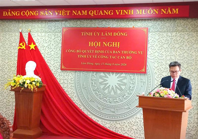 Đồng chí Nguyễn Văn Hữu – Phó Trưởng Ban Nội chính Tỉnh ủy phát biểu nhận nhiệm vụ