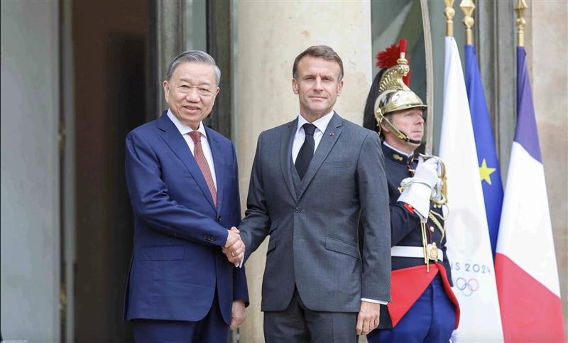 Tổng Bí thư, Chủ tịch nước Tô Lâm gặp Tổng thống Pháp Emmanuel Macron hồi tháng 2/2024 (Ảnh: Hồng Nguyễn)