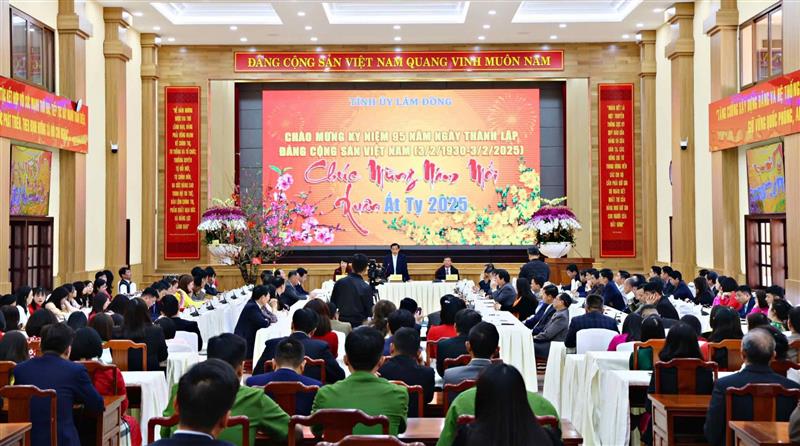 Quang cảnh lễ kỷ niệm