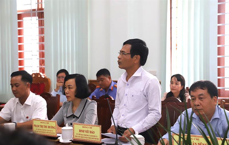 Đồng chí Đinh Viết Bảo – Phó Chủ tịch UBND huyện Đạ Tẻh phát biểu tại buổi làm việc