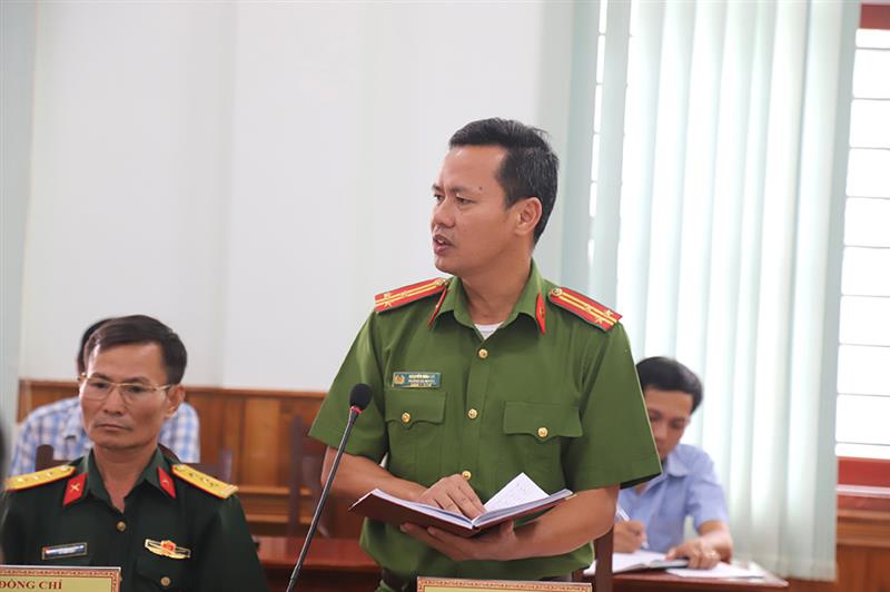 Thượng tá Nguyễn Đình Sô – Trưởng Công an huyện Đạ Tẻh phát biểu tại buổi làm việc