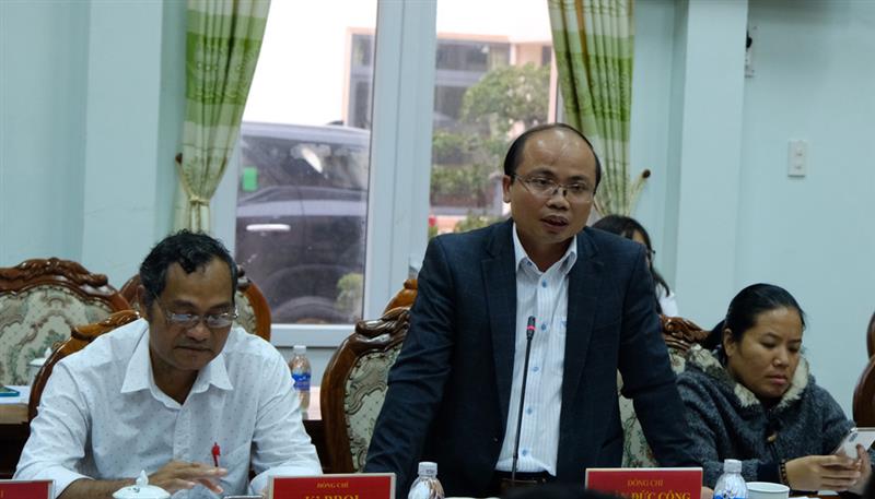 Chủ tịch UBND huyện Di Linh Trần Đức Công kiến nghị một số khó khăn của địa phương tại buổi làm việc