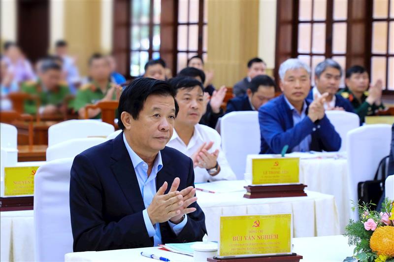 Đồng chí Bùi Văn Nghiêm, Ủy viên Ban Chấp hành Trung ương Đảng, Phó trưởng Ban Nội chính Trung ương dự Hội nghị (ảnh: baolamdong.vn) Đồng chí Bùi Văn Nghiêm, Ủy viên Ban Chấp hành Trung ương Đảng, Phó trưởng Ban Nội chính Trung ương dự Hội nghị (ảnh: baolamdong.vn)