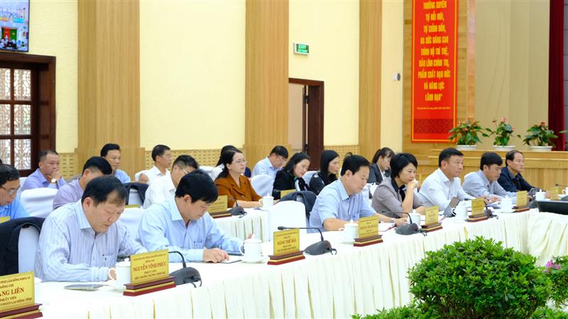 Các đại biểu tham dự Hội nghị ở Hội trường Tỉnh ủy