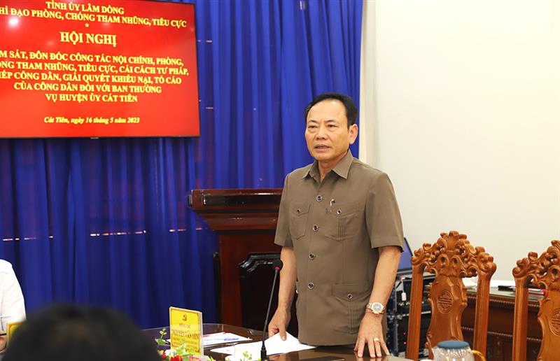 Đồng chí Nguyễn Văn Yên – Trưởng Ban Nội chính Tỉnh ủy Lâm Đồng phát biểu tại buổi làm việc